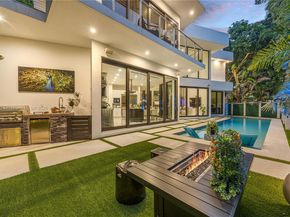 3764 Carmen Ct, Miami FL 33133