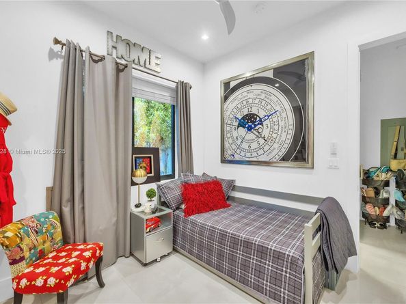 3764 Carmen Ct, Miami FL 33133