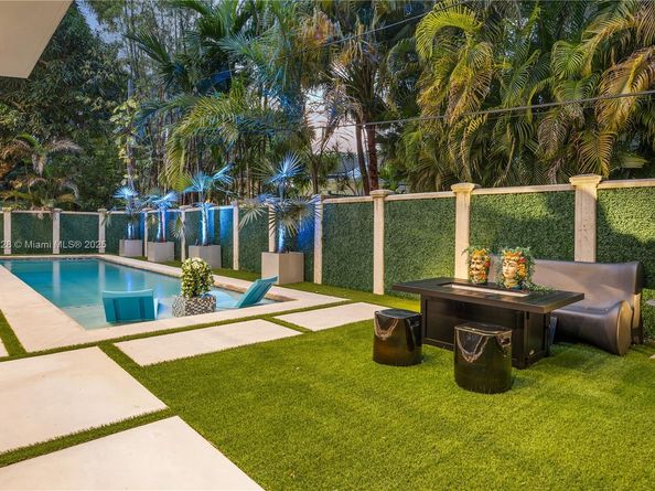 3764 Carmen Ct, Miami FL 33133