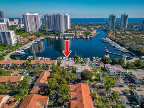 3549 Magellan Cir 418, Aventura FL 33180