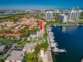 3549 Magellan Cir 418, Aventura FL 33180