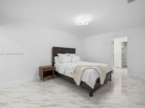 3549 Magellan Cir 418, Aventura FL 33180