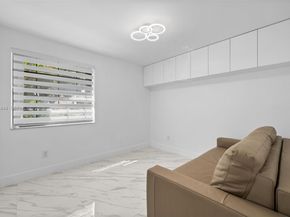3549 Magellan Cir 418, Aventura FL 33180