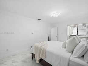 3549 Magellan Cir 418, Aventura FL 33180