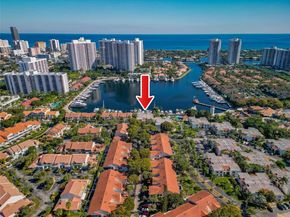 3549 Magellan Cir 418, Aventura FL 33180