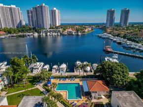 3549 Magellan Cir 418, Aventura FL 33180