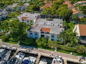 3549 Magellan Cir 418, Aventura FL 33180