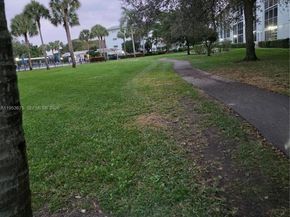 2805 Victoria Way H2, Coconut Creek FL 33066