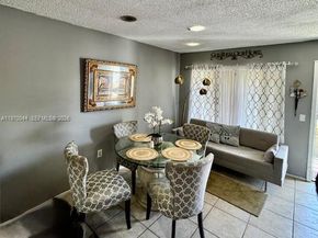10076 NW 6th St 201, Pembroke Pines FL 33024