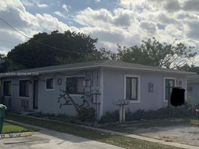 896 NW 103rd St, Miami FL 33150