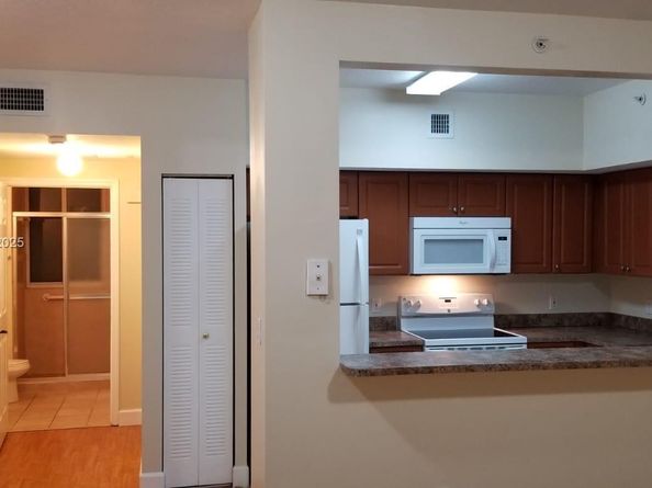 Undisclosed Address #A11857025, Coral Gables FL 33134