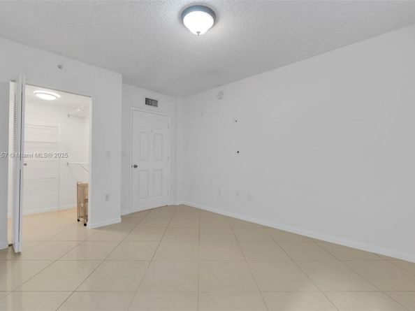 1900 Van Buren St 206B, Hollywood FL 33020
