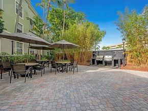1900 Van Buren St 206B, Hollywood FL 33020