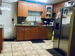 2751 NW 99th St, Miami FL 33147