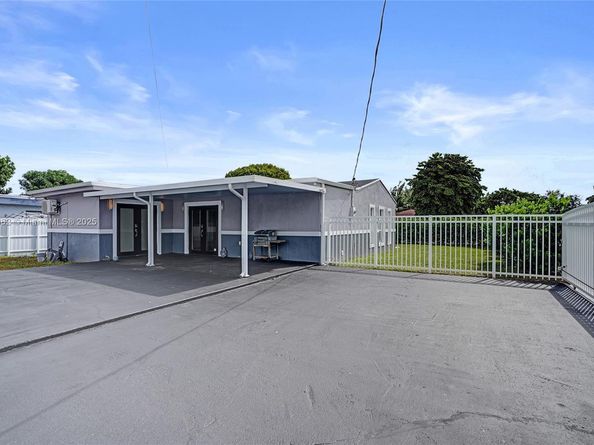 1285 NW 86th St, Miami FL 33147