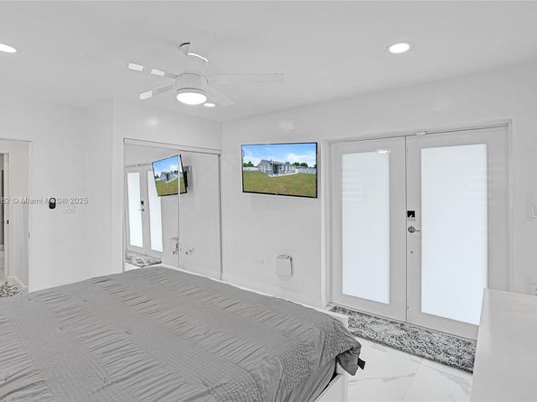 1285 NW 86th St, Miami FL 33147