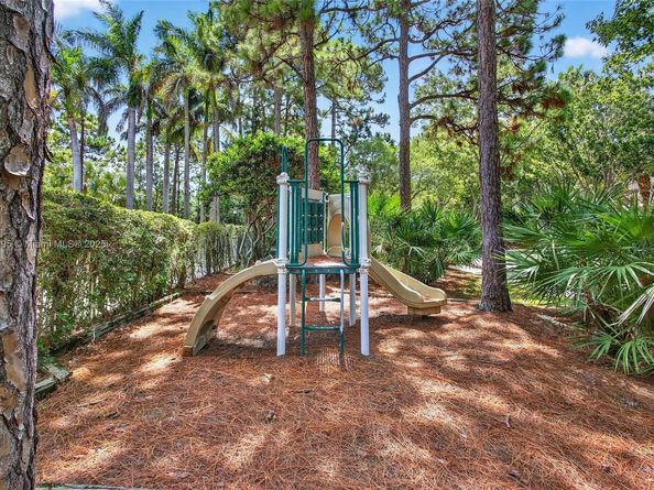 130 Morning Dew Cir, Jupiter FL 33458
