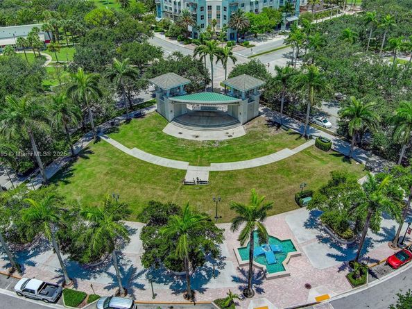 130 Morning Dew Cir, Jupiter FL 33458