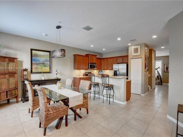 256 SW 6th Ct, Pompano Beach FL 33060