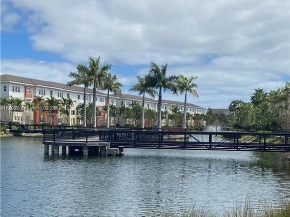 256 SW 6th Ct, Pompano Beach FL 33060