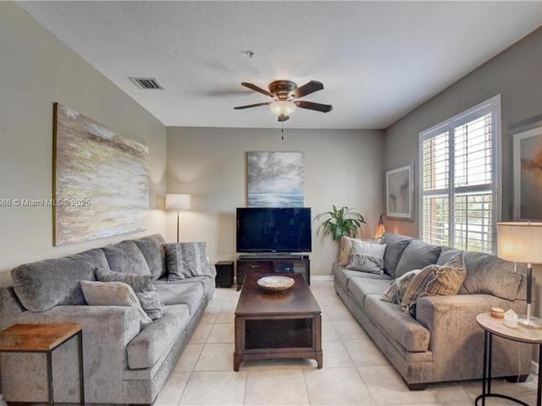 256 SW 6th Ct, Pompano Beach FL 33060