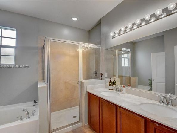 256 SW 6th Ct, Pompano Beach FL 33060