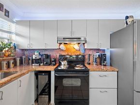 49 Majorca Ave 203, Coral Gables FL 33134
