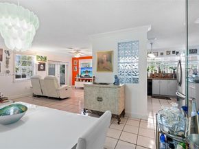 49 Majorca Ave 203, Coral Gables FL 33134