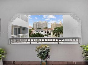 49 Majorca Ave 203, Coral Gables FL 33134
