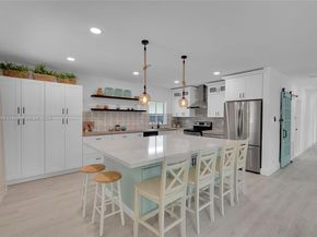 1070 Tyler St, Hollywood FL 33019
