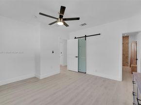 1070 Tyler St, Hollywood FL 33019