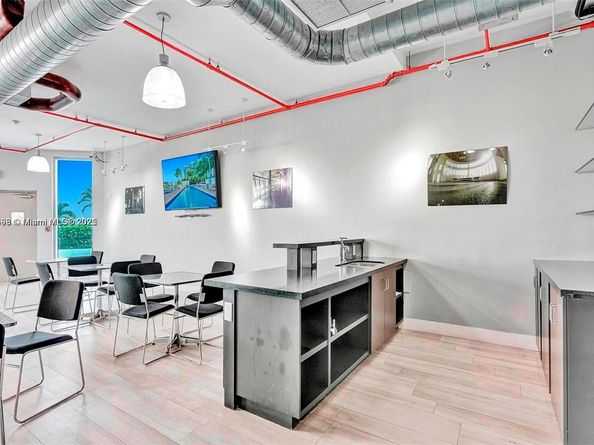 3029 NE 188th St 301, Aventura FL 33180