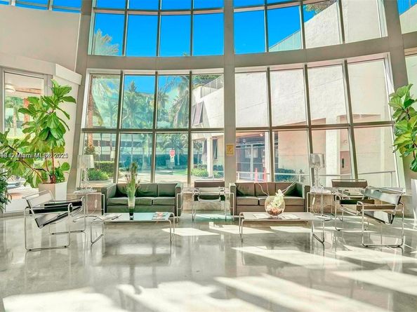 3029 NE 188th St 301, Aventura FL 33180
