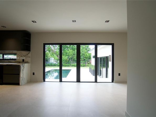 2155 SW 25th Ter, Miami FL 33133
