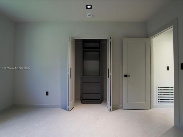 2155 SW 25th Ter, Miami FL 33133