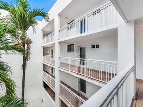 1666 West Ave 305, Miami Beach FL 33139