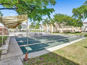 2811 Somerset Dr 405, Lauderdale Lakes FL 33311