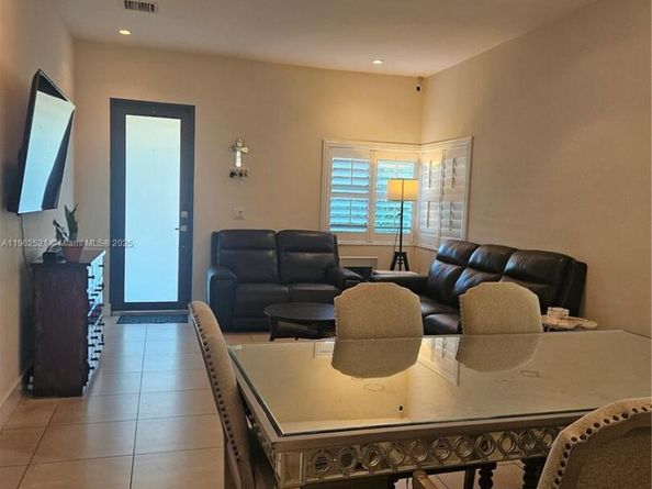 2030 SW 60th Ave, Miami FL 33155