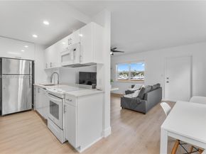 815 Middle River Dr 218, Fort Lauderdale FL 33304