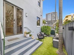 5864 SW 74th Ter G, South Miami FL 33143