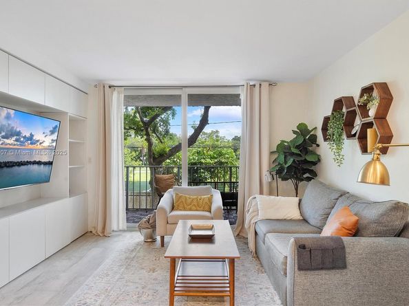 650 NE 64th St G210, Miami FL 33138