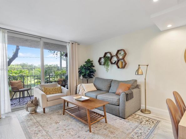 650 NE 64th St G210, Miami FL 33138