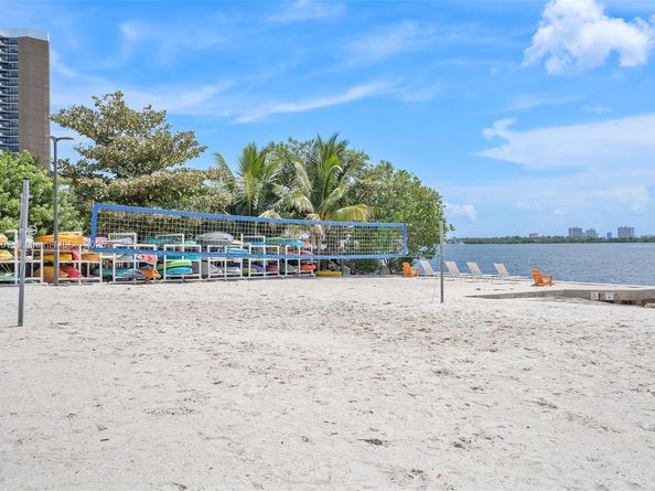 650 NE 64th St G210, Miami FL 33138