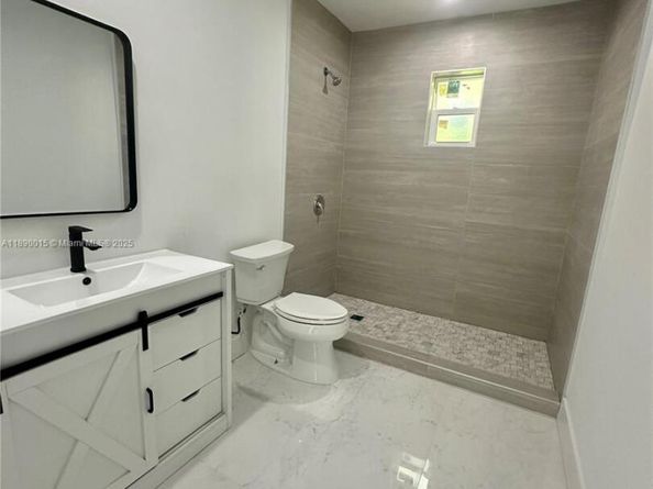 11820 SW 188th St, Miami FL 33177