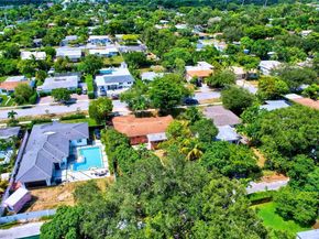 1420 NE 137th St, North Miami FL 33161