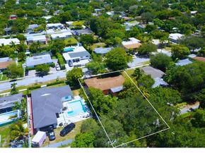 1420 NE 137th St, North Miami FL 33161