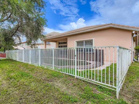 5324 SW 148th Ave, Miramar FL 33027