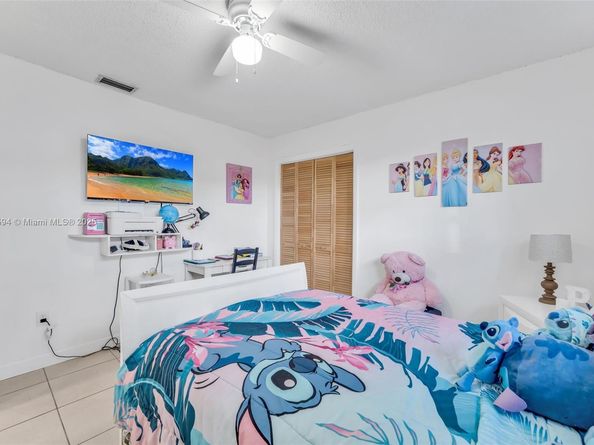 8820 SW 27th St, Miami FL 33165
