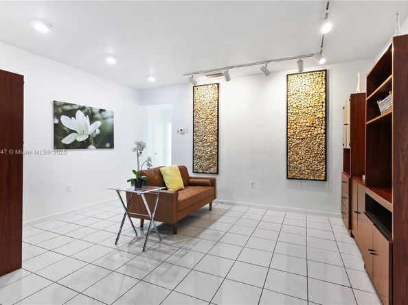 9601 SW 58th St, Miami FL 33173
