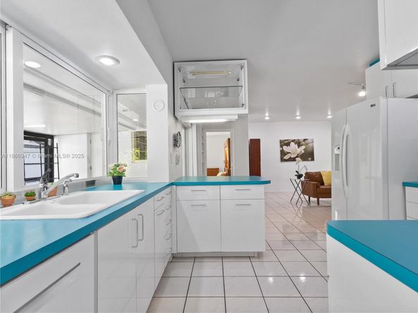 9601 SW 58th St, Miami FL 33173